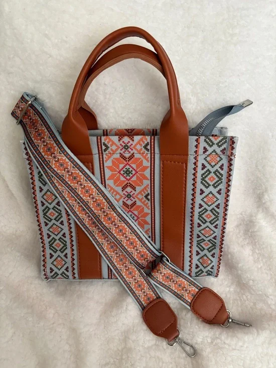 Woven Aztec Tote Bag with Brown Leather Trim - Picture 6 of 6